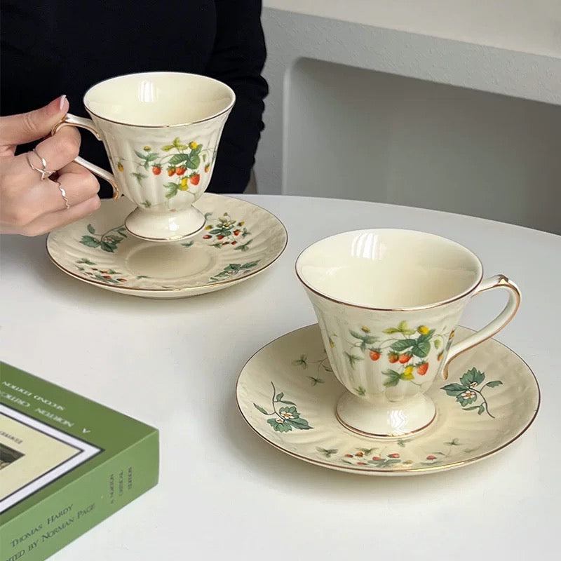 Strawberry Ceramic Coffee Tea Cup Set 250ml (gift package)