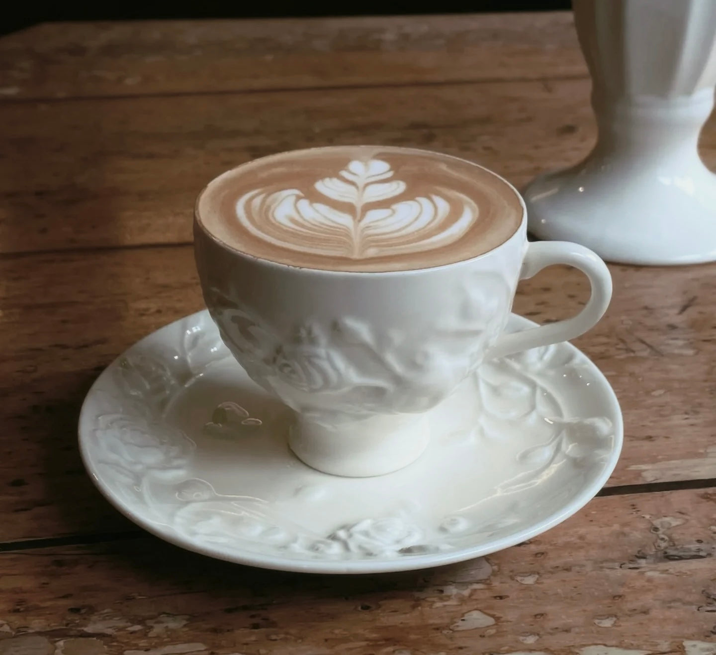 French Embossed Ceramic Coffee Cup Set 210ml (Gift Box)