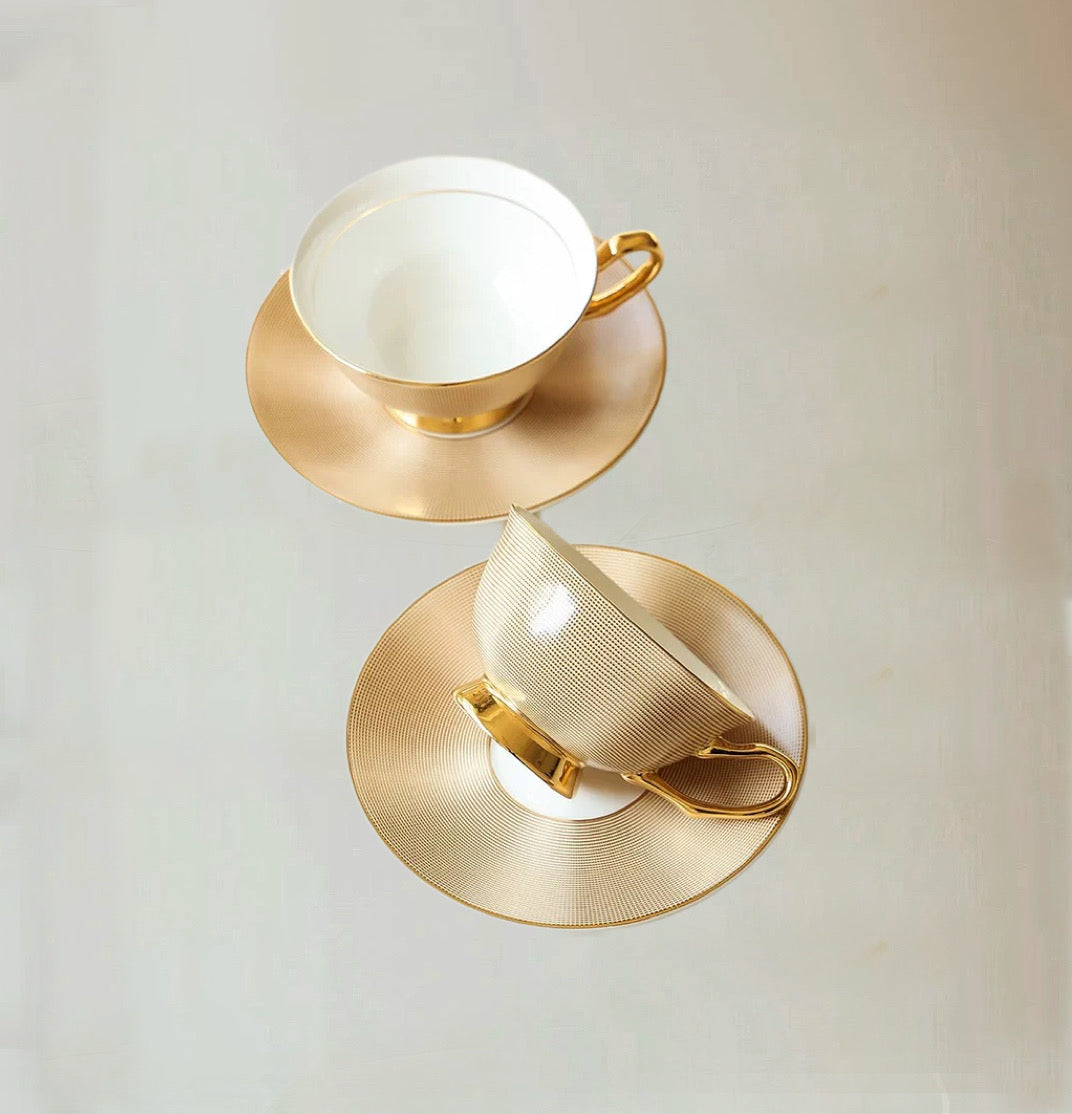 Gold Ribbed Cup Set Bone China 220ml(Gift Box)