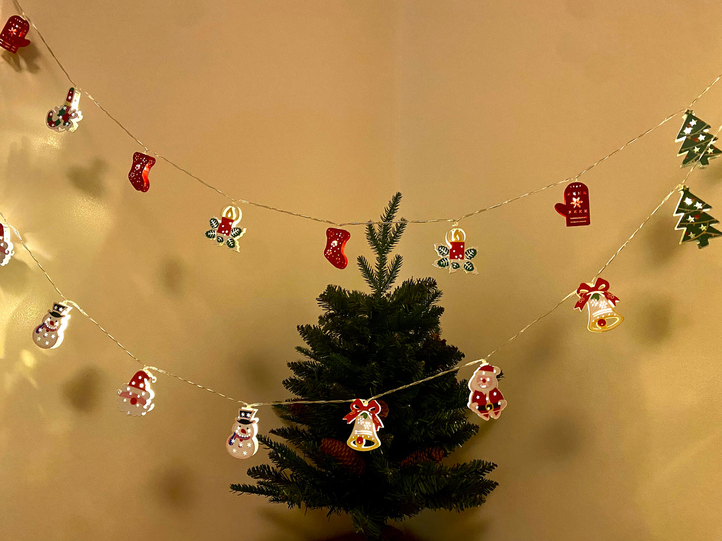 Iron Christmas Character String Lights - 6M Length with 40 Lights