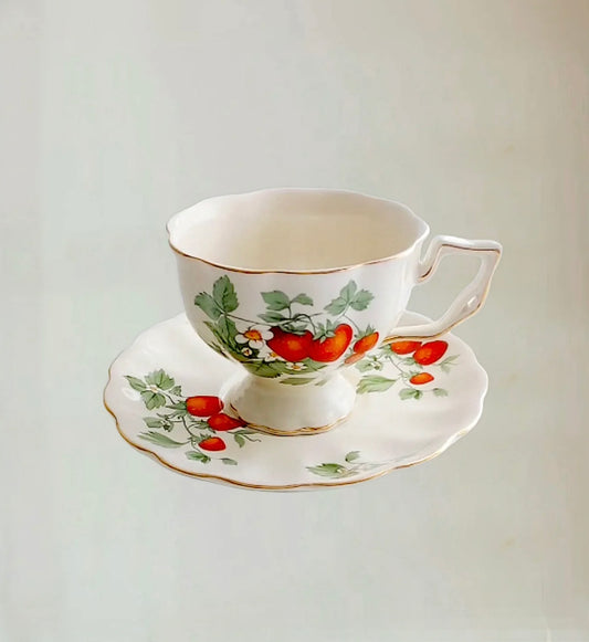 Strawberry Ceramic Cup Set 220ml (Gift Box)