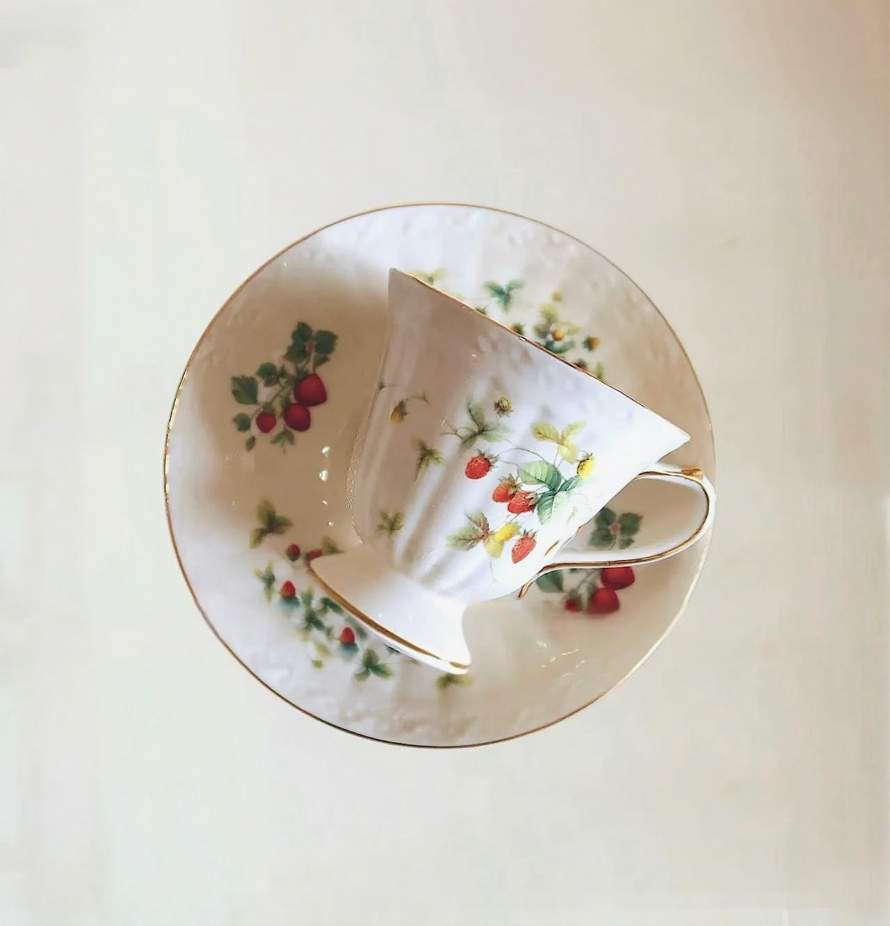 Strawberry Ceramic Cup Set 250ml (Gift Box)